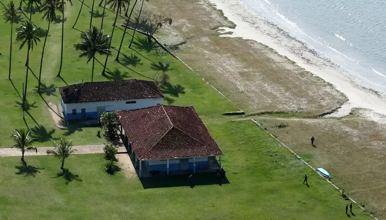 ‘Praia privativa’; VEJA FOTOS – TV Florida USA – A sua TV Brasileira nos Estados Unidos
